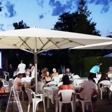 Cosy Avec Terrasse A - Emplacement Idyllique - Api-1-52-380 Camping *