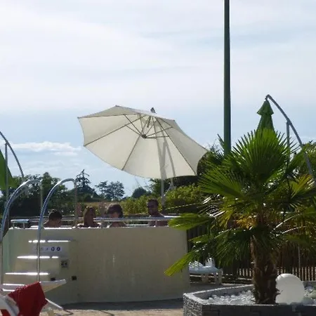 Camping Cosy Avec Terrasse A - Emplacement Idyllique - Api-1-52-380