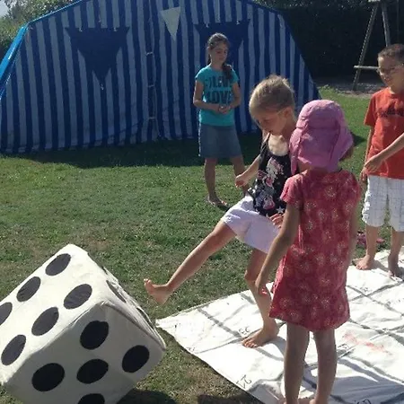 Camping Cosy Avec Terrasse A - Emplacement Idyllique - Api-1-52-380 Naucelle