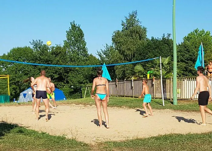 Cosy Avec Terrasse A - Emplacement Idyllique - Api-1-52-380 Κάμπινγκ Naucelle