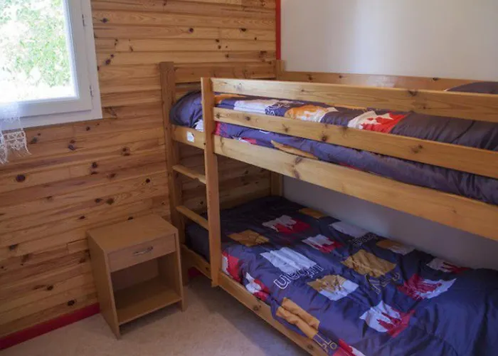 Κάμπινγκ Cosy Avec Terrasse A - Emplacement Idyllique - Api-1-52-380 Naucelle