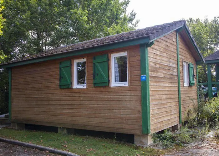 Κάμπινγκ Cosy Avec Terrasse A - Emplacement Idyllique - Api-1-52-380