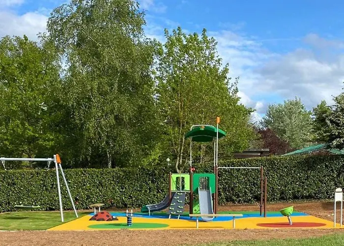 Κάμπινγκ Cosy Avec Terrasse A - Emplacement Idyllique - Api-1-52-380